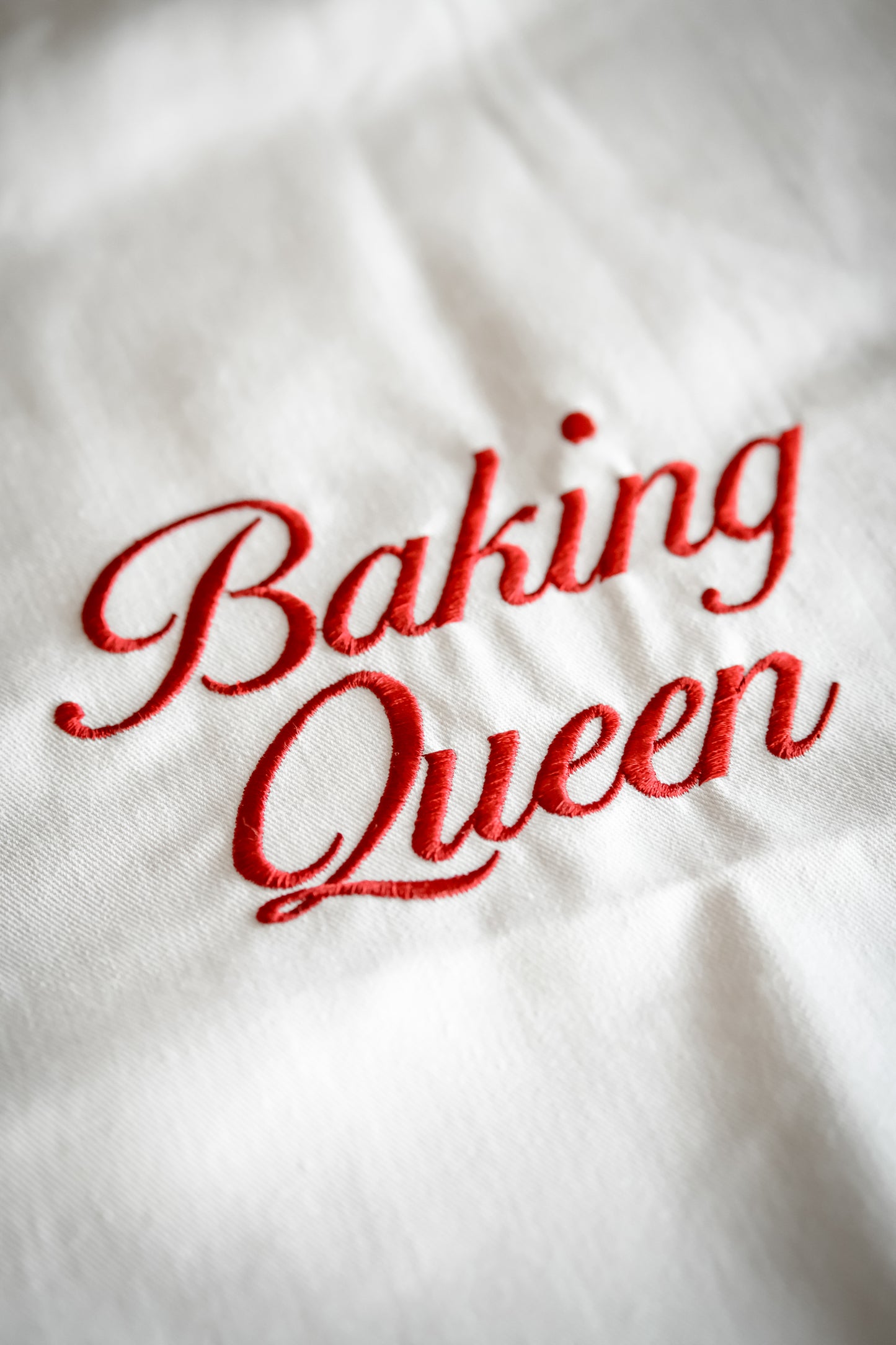 Forklæde med navnebroderi 5x10 cm