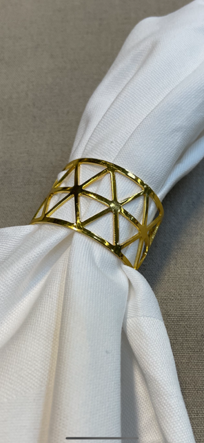 Napkin ring Elegant with triangular pattern